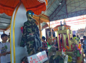 Dolphins and Mr. Khai เช้าเย็นกลับ Dolphins and Mr. Khai เช้าเย็นกลับ